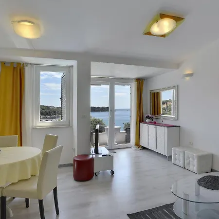 In Pula With Private Swimming Pool Villa *