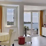 וילה In Pula With Private Swimming Pool