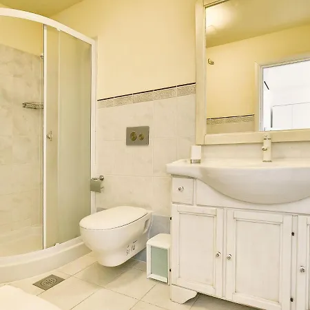 Deluxe In Pula With Private Swimming Pool *