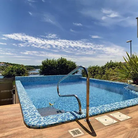 Villa Deluxe In Pula With Private Swimming Pool *