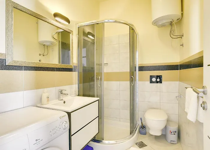 In Pula With Private Swimming Pool *