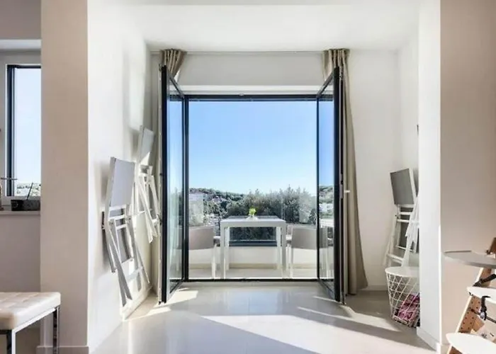 In Pula With Private Swimming Pool