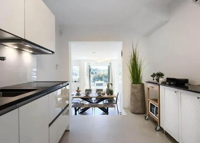 빌라 In Pula With Private Swimming Pool *